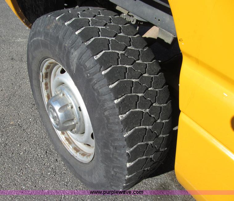 image for item E3624 2002 Dodge Ram 2500 pickup truck