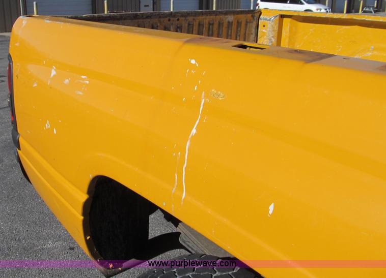 image for item E3624 2002 Dodge Ram 2500 pickup truck