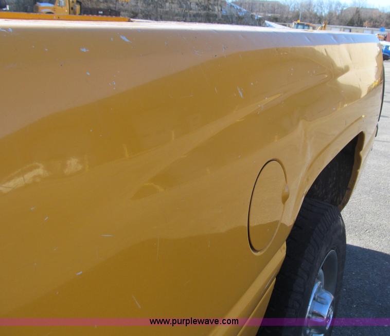image for item E3624 2002 Dodge Ram 2500 pickup truck