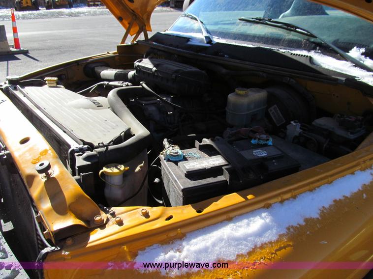 image for item E3624 2002 Dodge Ram 2500 pickup truck