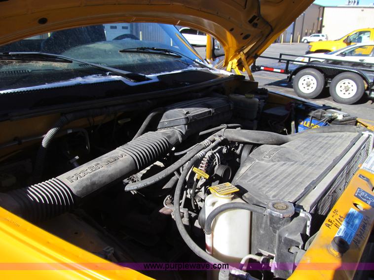 image for item E3624 2002 Dodge Ram 2500 pickup truck