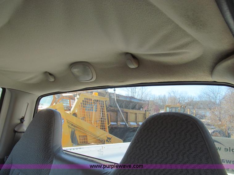 image for item E3626 2001 Dodge Dakota pickup truck