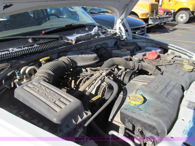 image for item E3626 2001 Dodge Dakota pickup truck