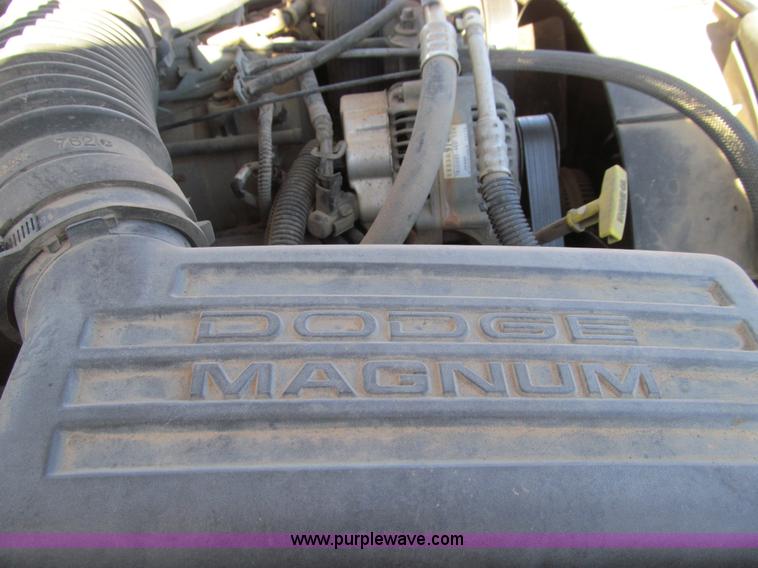 image for item E3626 2001 Dodge Dakota pickup truck