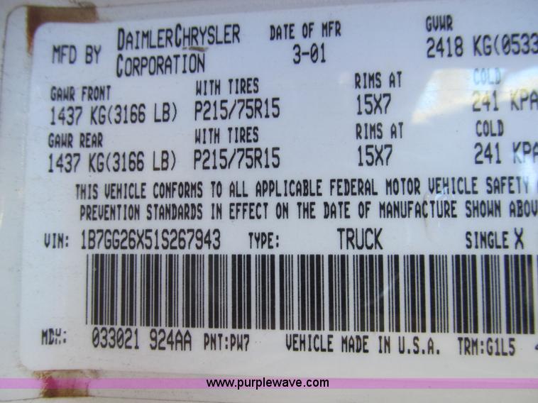 image for item E3626 2001 Dodge Dakota pickup truck