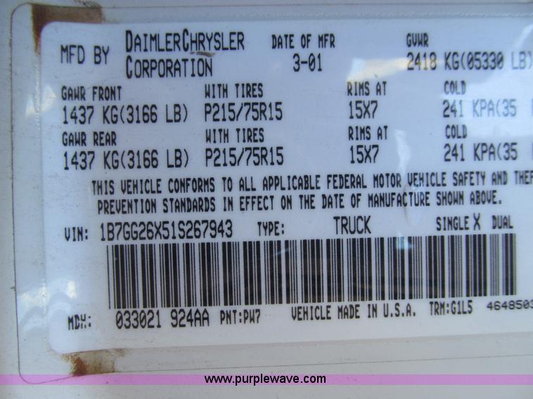 image for item E3626 2001 Dodge Dakota pickup truck