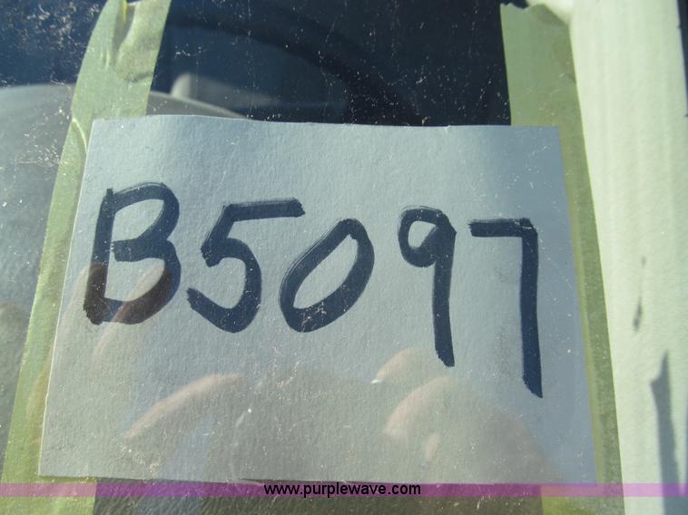 image for item E3626 2001 Dodge Dakota pickup truck