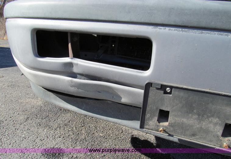 image for item E3628 2001 Dodge Ram 1500 pickup truck