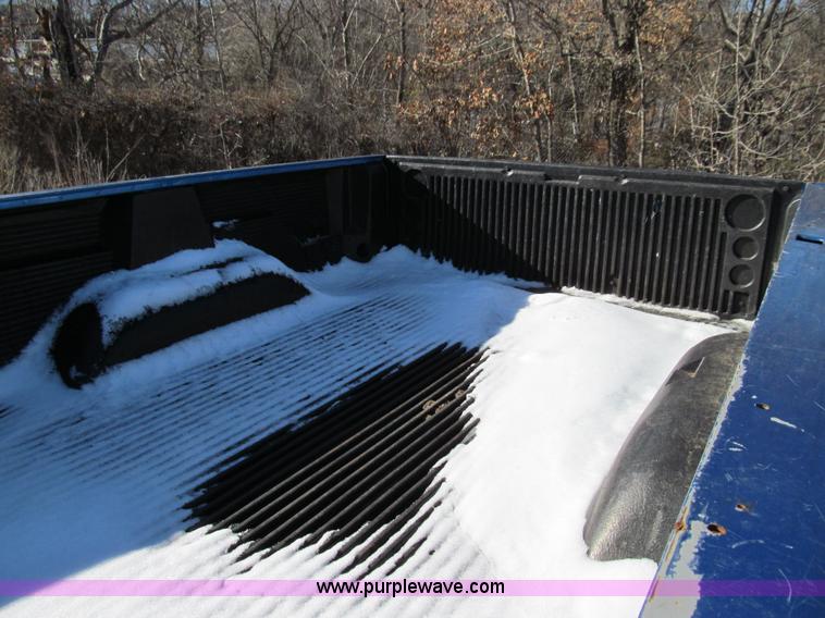 image for item E3628 2001 Dodge Ram 1500 pickup truck