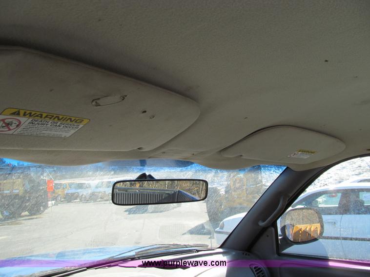 image for item E3628 2001 Dodge Ram 1500 pickup truck