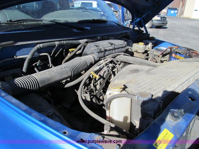 image for item E3628 2001 Dodge Ram 1500 pickup truck