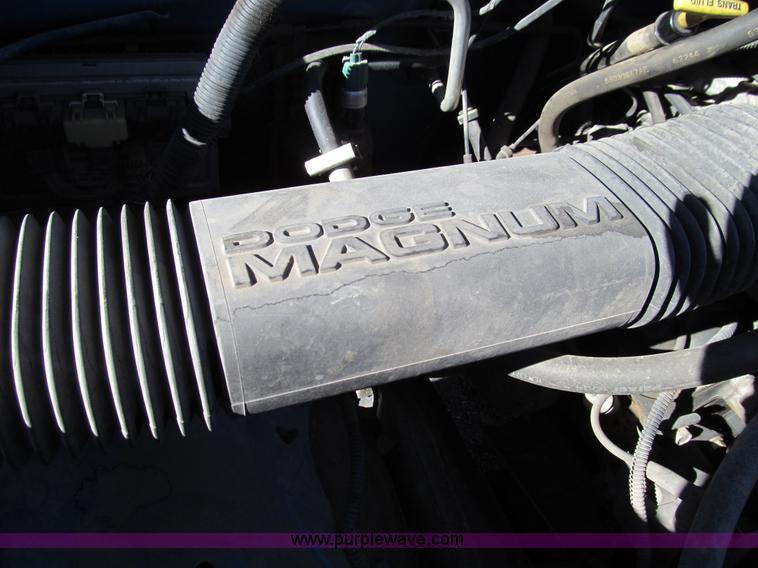 image for item E3628 2001 Dodge Ram 1500 pickup truck