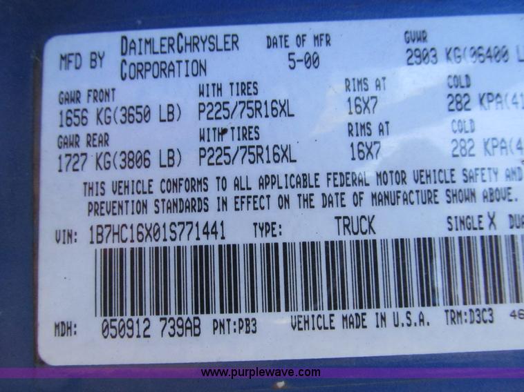 image for item E3628 2001 Dodge Ram 1500 pickup truck