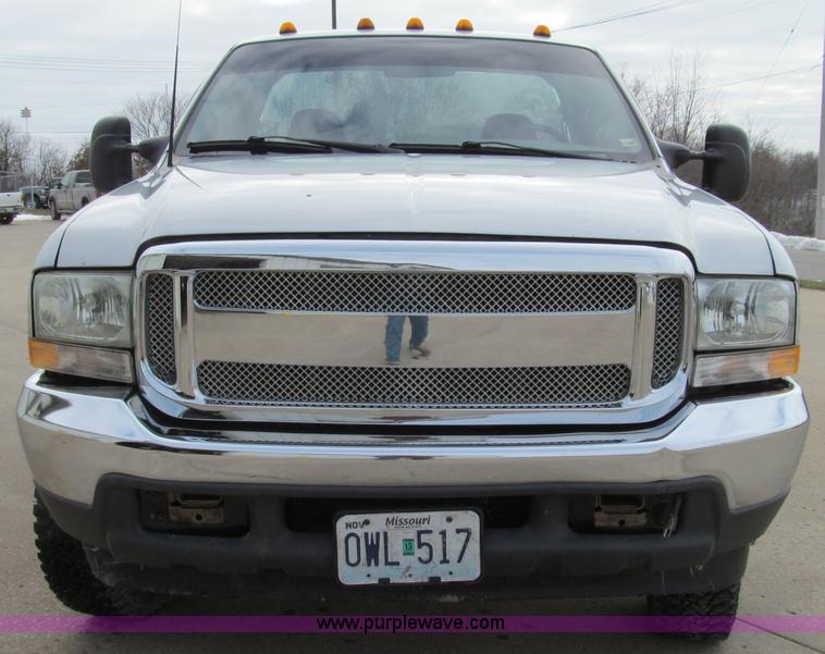 image for item E3636 2003 Ford F350 XLT Super Duty pickup truck