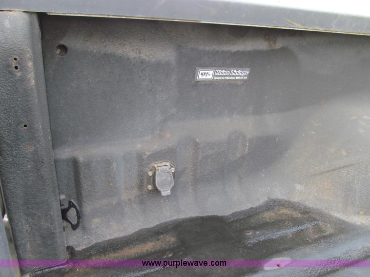 image for item E3636 2003 Ford F350 XLT Super Duty pickup truck