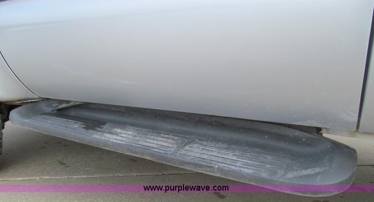 image for item E3636 2003 Ford F350 XLT Super Duty pickup truck