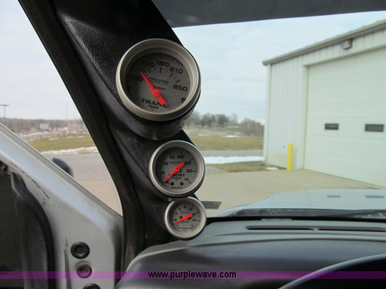 image for item E3636 2003 Ford F350 XLT Super Duty pickup truck