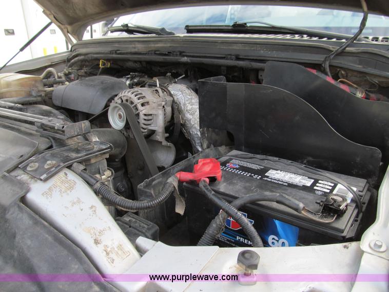 image for item E3636 2003 Ford F350 XLT Super Duty pickup truck