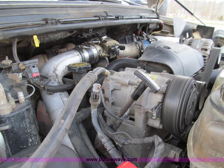 image for item E3636 2003 Ford F350 XLT Super Duty pickup truck