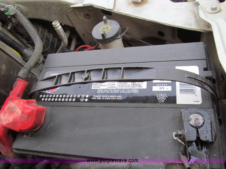 image for item E3636 2003 Ford F350 XLT Super Duty pickup truck