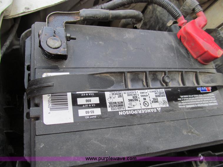 image for item E3636 2003 Ford F350 XLT Super Duty pickup truck