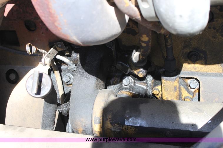 image for item E4258 1994 Peterbilt 379 semi truck