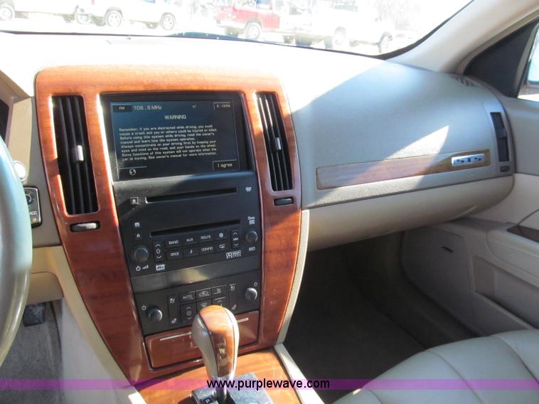 image for item E5863 2005 Cadillac STS
