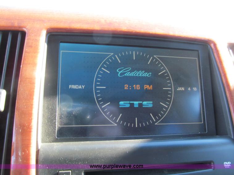 image for item E5863 2005 Cadillac STS