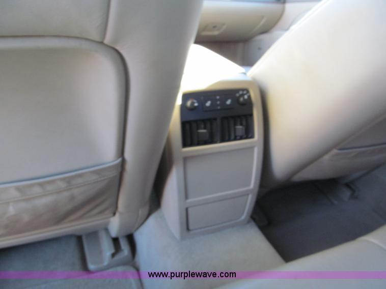 image for item E5863 2005 Cadillac STS