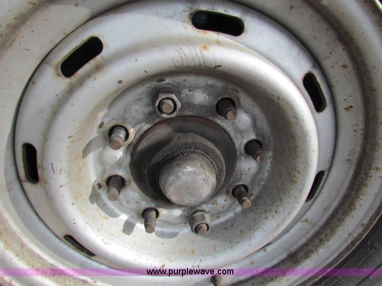 image for item E8209 2000 Dodge Ram 2500 LWB van