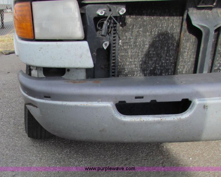 image for item E8209 2000 Dodge Ram 2500 LWB van