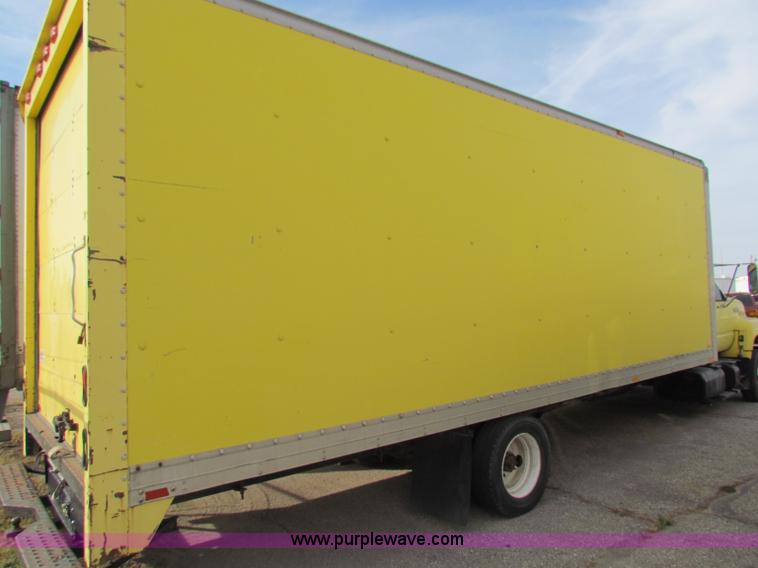 image for item E8213 1995 Chevrolet TopKick box truck