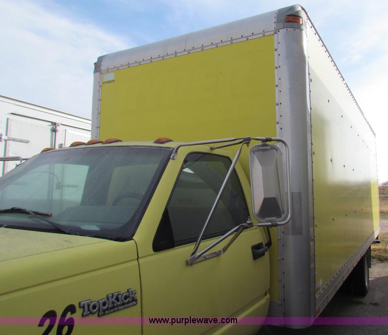 image for item E8213 1995 Chevrolet TopKick box truck