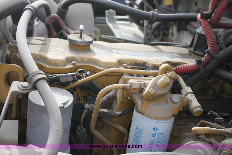 image for item E8224 2002 Freightliner FL50 box truck