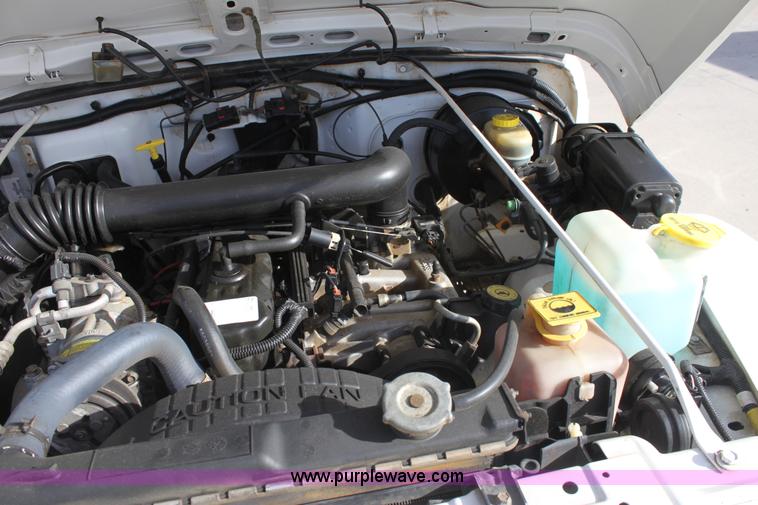 image for item E8232 1998 Jeep Wrangler Sahara SUV