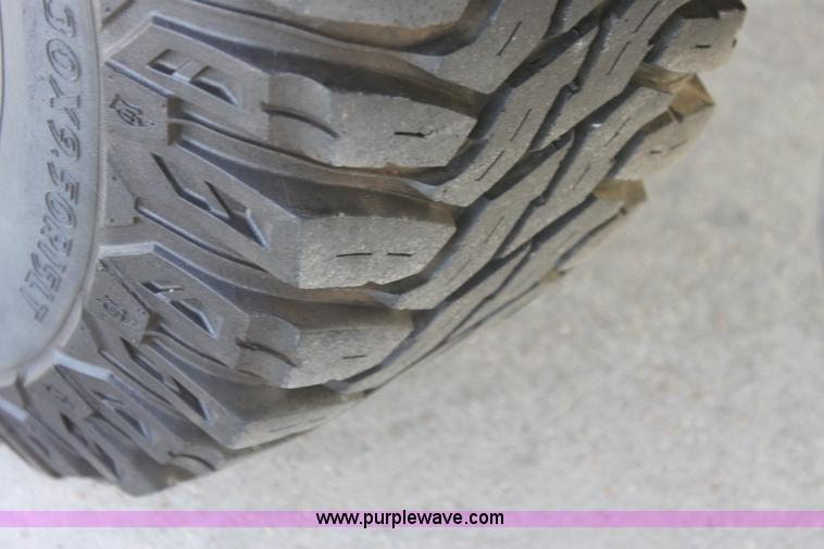 image for item E8232 1998 Jeep Wrangler Sahara SUV