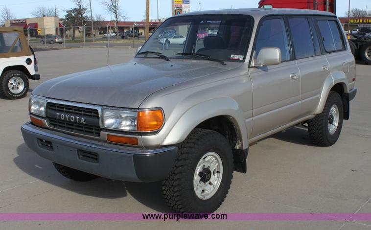 image for item E8233 1991 Toyota Land Cruiser SUV