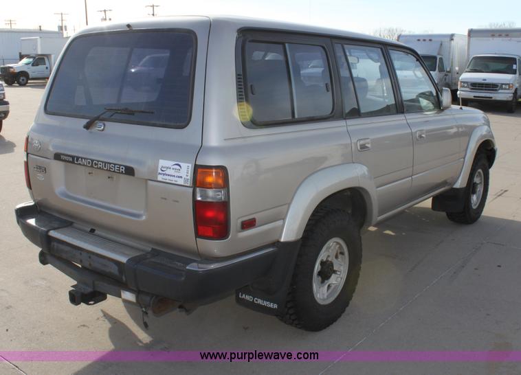 image for item E8233 1991 Toyota Land Cruiser SUV