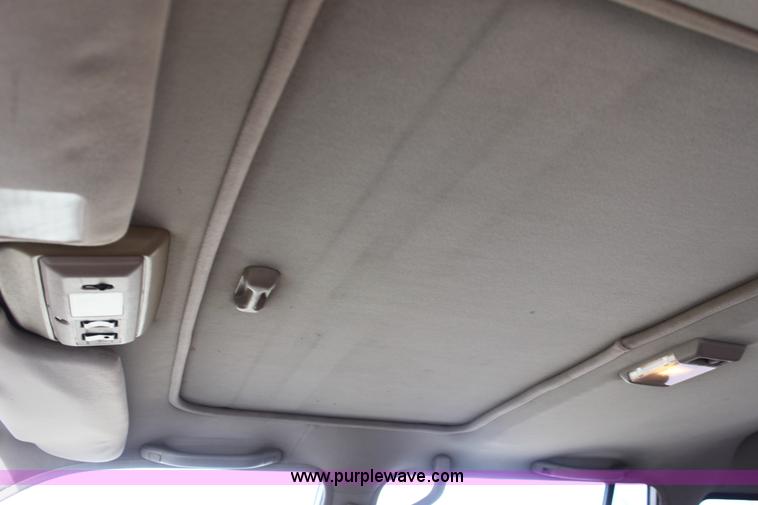 image for item E8233 1991 Toyota Land Cruiser SUV