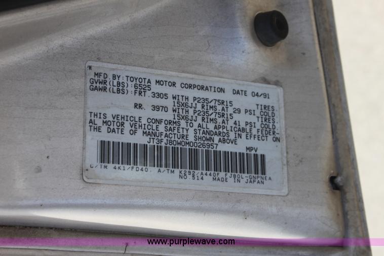 image for item E8233 1991 Toyota Land Cruiser SUV