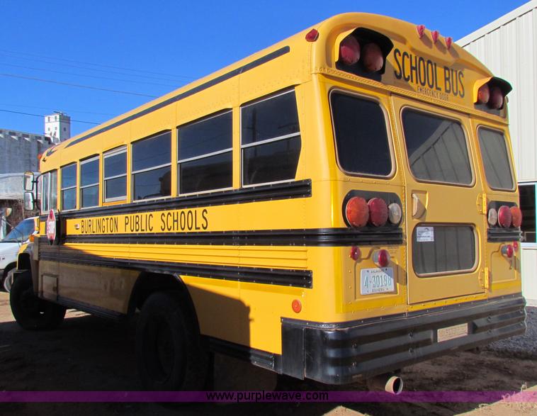 image for item E8302 2000 Blue Bird CV20 school bus