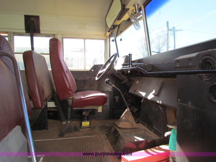 image for item E8302 2000 Blue Bird CV20 school bus