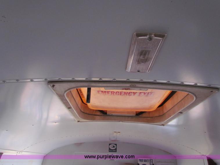 image for item E8302 2000 Blue Bird CV20 school bus