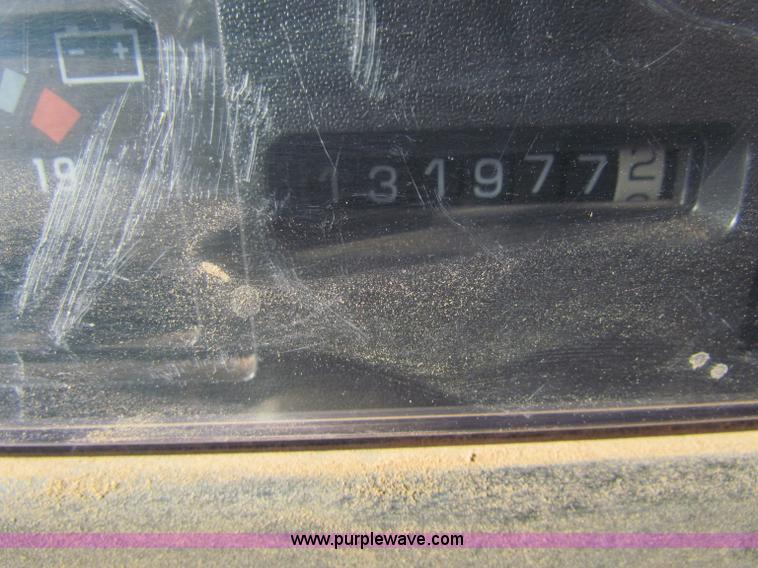 image for item E8302 2000 Blue Bird CV20 school bus