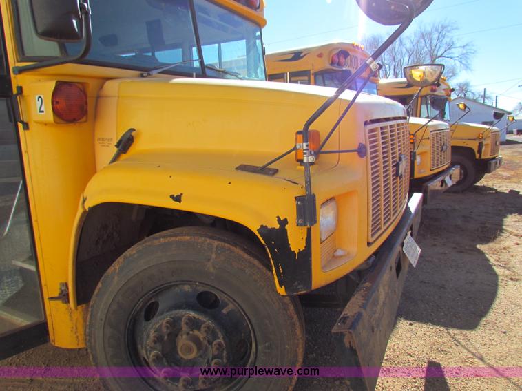 image for item E8302 2000 Blue Bird CV20 school bus