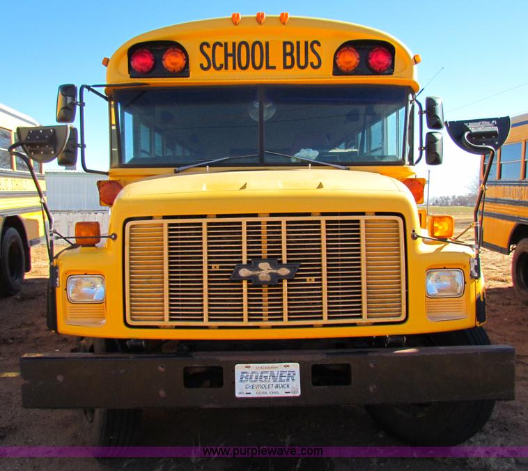 image for item E8303 2000 Blue Bird CV20 school bus