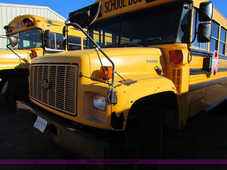 image for item E8303 2000 Blue Bird CV20 school bus