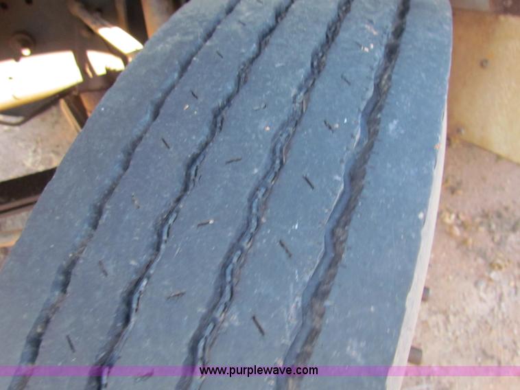 image for item E8303 2000 Blue Bird CV20 school bus