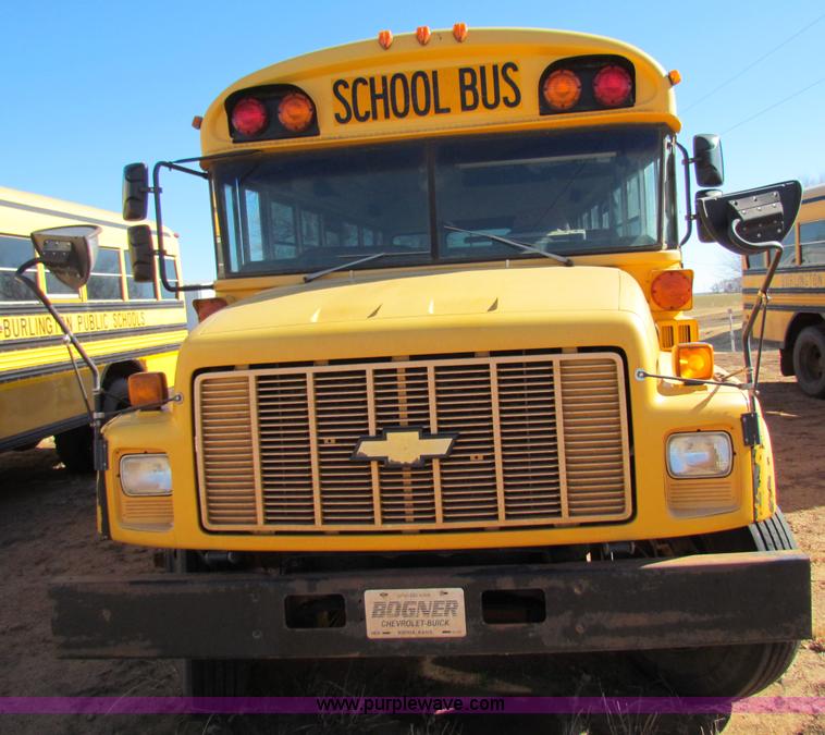 image for item E8304 2000 Blue Bird CV20 school bus
