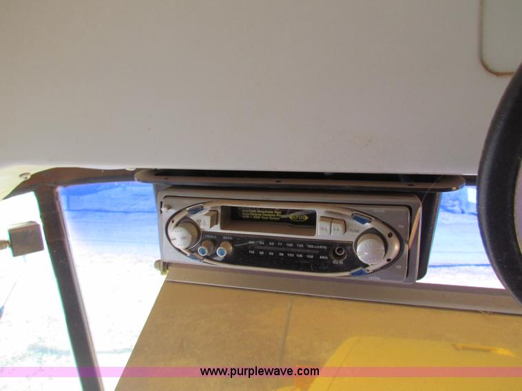 image for item E8304 2000 Blue Bird CV20 school bus